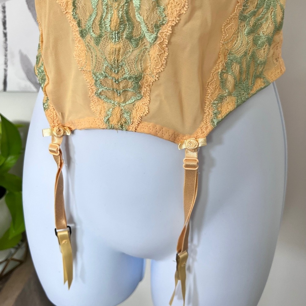 Vintage Corset Mesh Lace Floral Embroidered Coquette Fairy Grunge Y2K Garter - Picture 6 of 9